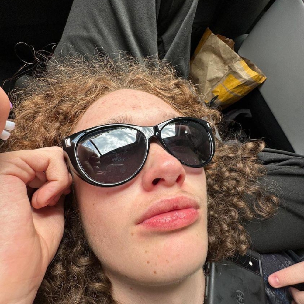 Meet your Posher, Alec